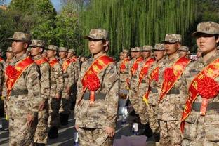 登哥给力！哈登过去6战有5场得到两双数据 对阵湖人差1次助攻